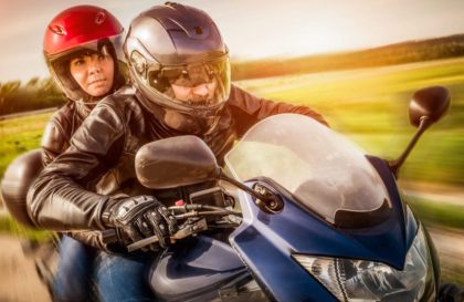 Conseils assurance moto : les procédures passager moto