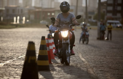 Conseils assurance cyclo : apprendre à conduire un 50 cc